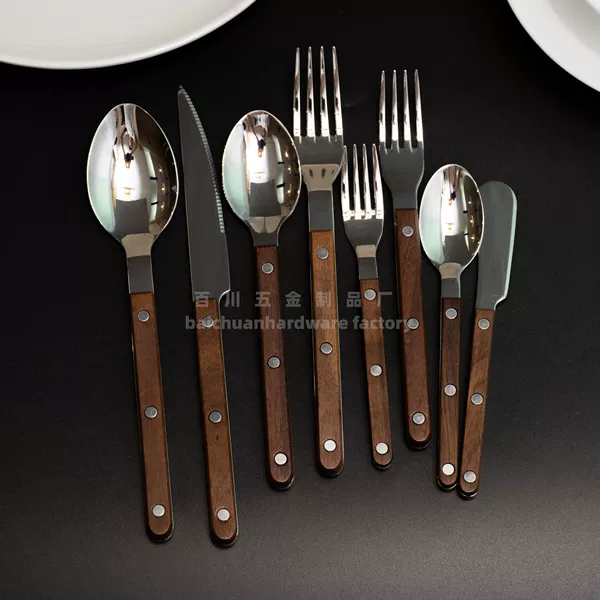 6 for one set (no dessert spoon fork)