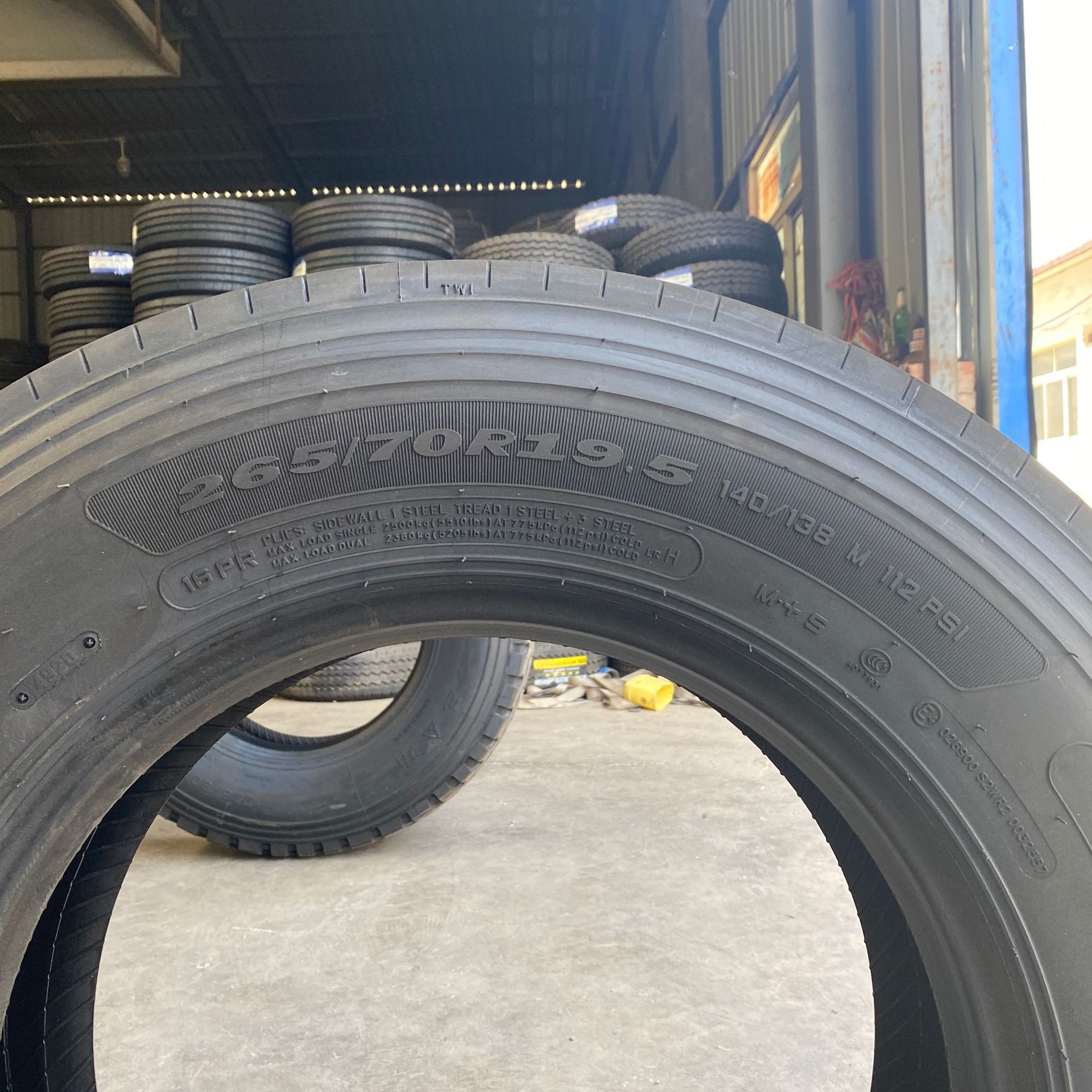 Truck tires 265/70R19.5 275/70R22.5 285/75R24.5 all-steel truck vacuum tires