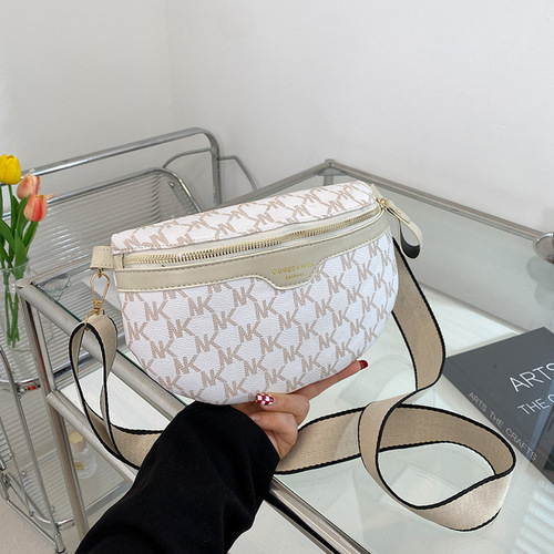 2024 new fashion trend waist bag, classic color chest bag, practical and atmospheric shoulder bag, Korean style crossbody bag, women's bag