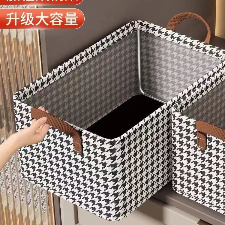 Caja organizadora de ropa y pantalones con estructura de acero y diseño pata de gallo, ideal para dormitorio o armario