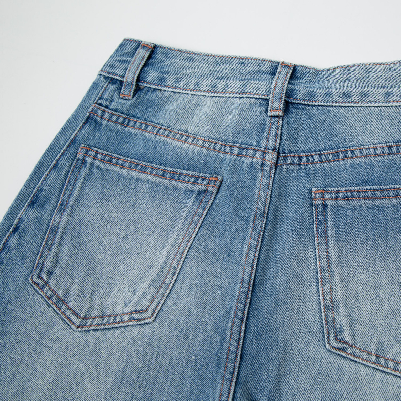 Hellblaue Hose im europäischen und amerikanischen Stil mit abgerundetem Saum, Frühjahr 2026, hochgeschnitten, Ballonform, locker, lässig, nicht dehnbar_voghion.com
