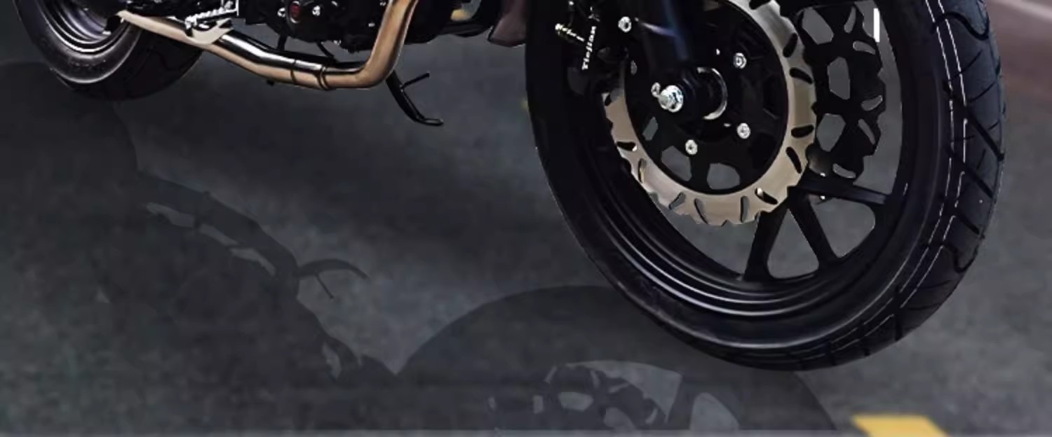 Brand New Oriental Lingyu Motorcycle Rally Car Df150-5S Street Motorcycle National Iv Electronic Fuel Injection Single Cylinder Can Be Exported
