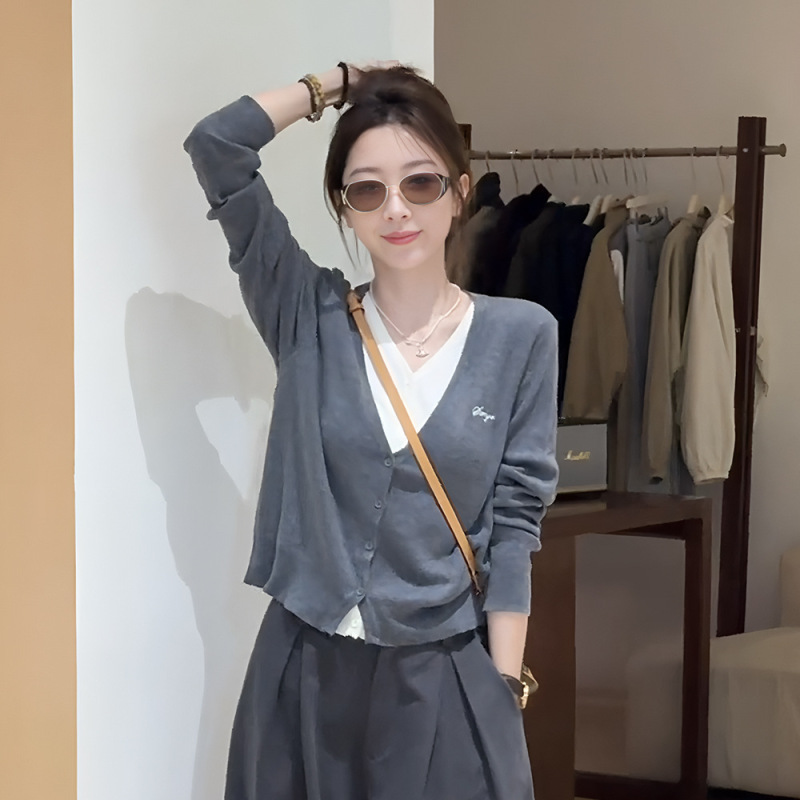 韩系撞色假两件V领针织开衫女秋季独特超好看别致修身打底衫上衣|undefined