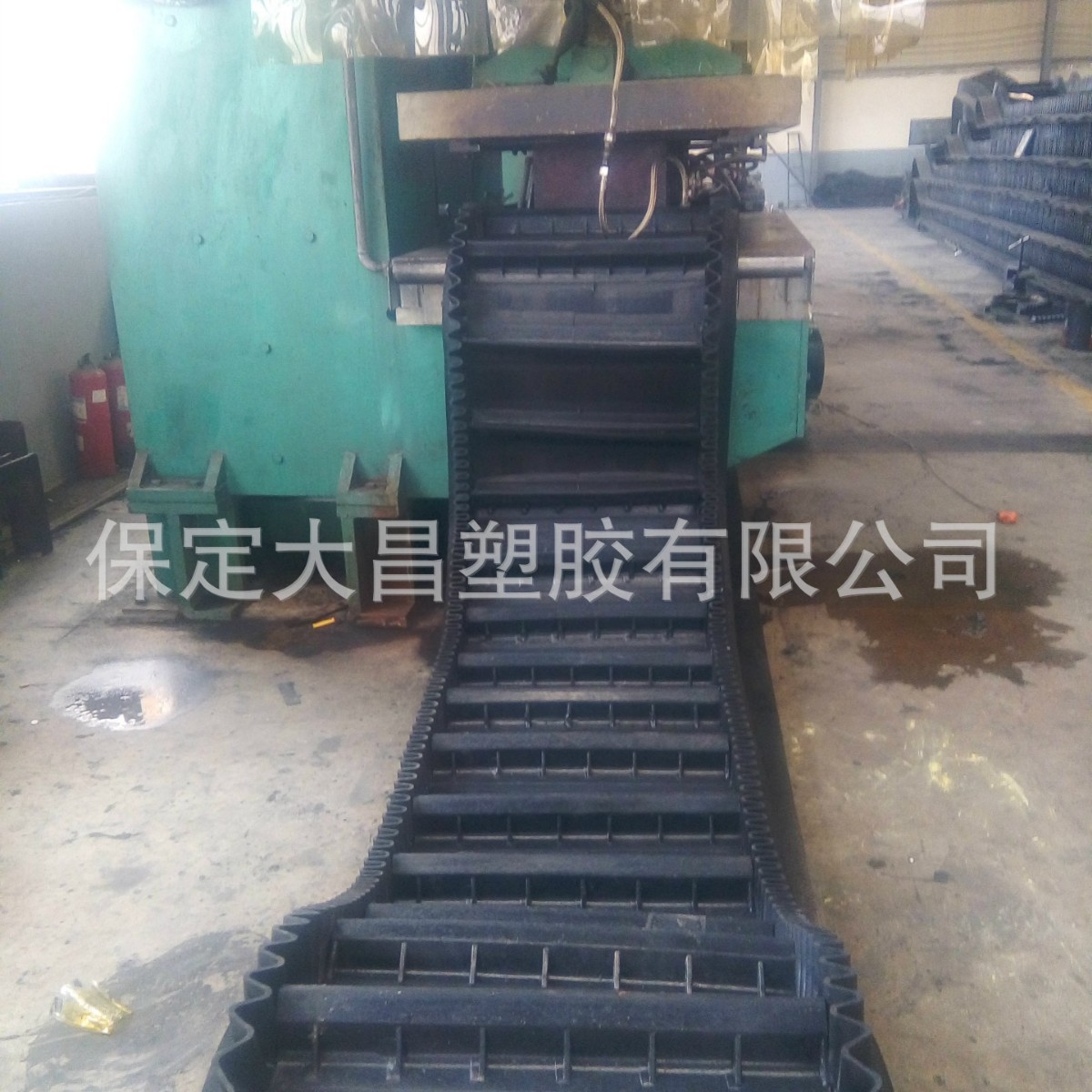 厂家直销搅拌站用耐用防腐蚀耐磨大倾角裙边橡胶输送带挡边环形带