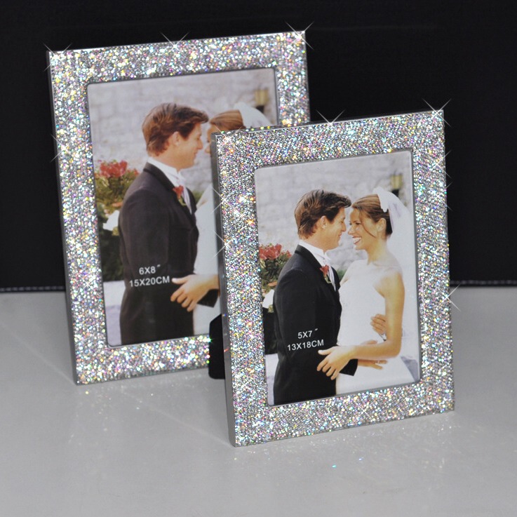 Luxury desktop crystal table photo frame 7-inch 8-inch diamond-embedded creative European-style photo frame folding desktop portable picture frame