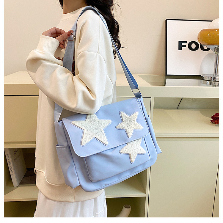 Cross-border wholesale large-capacity five-pointed star canvas single-shoulder bag, cute school style crossbody bag, student commuting bag for classes details Picture