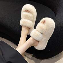 ��Ů���p�M��ëëЬŮ�⴩2025�ﶬ���r�аٴ�ӼҺ��ë�q����Ь