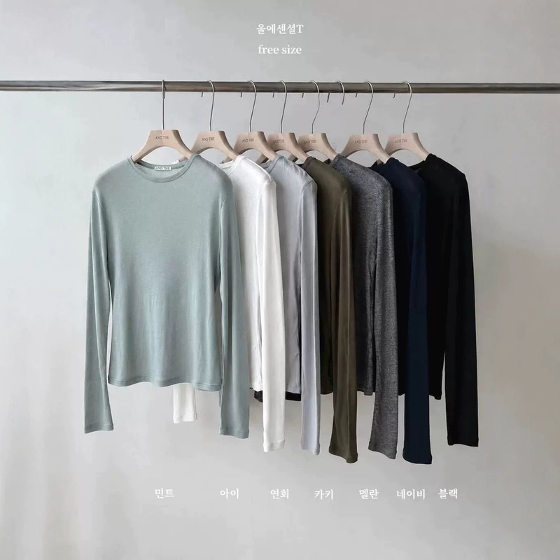 The Same Style from Dongdaemun, South Korea, for Fall 2026, Comfortable and Versatile Plain Round-Neck Long-Sleeve T-Shirt for Women