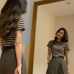 アメリカンレトロ多用途夏の新しいファッション多用途スリムトップストライプスリムコットン半袖Tシャツ女性用