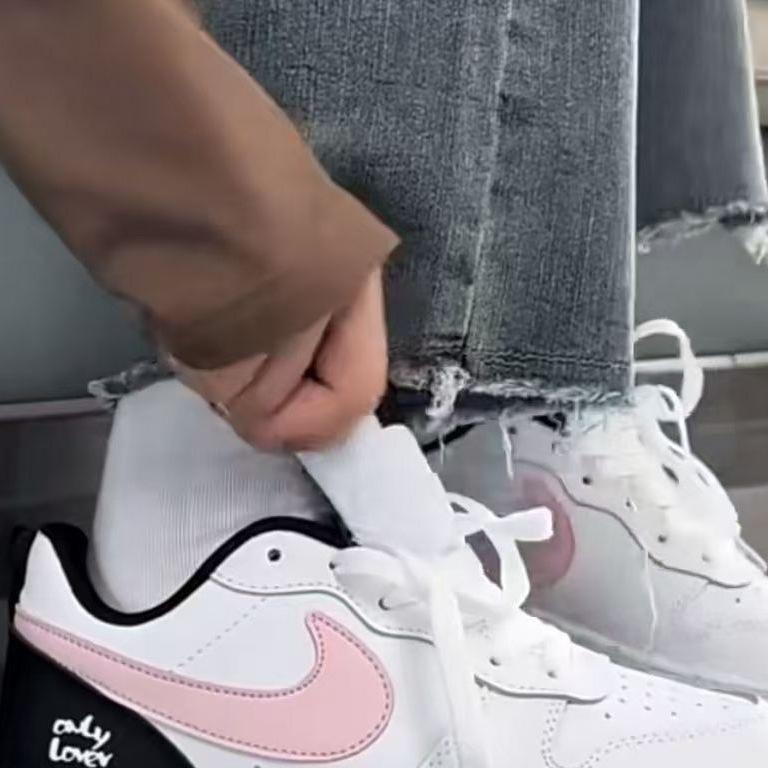 Factory Direct Sale 2025 New Model Air Force Collaboration White Pink Trendy High-Value Campus Style Unisex Cute Non-Slip Casual Shoes Factory Direct Sale 2025 New Model Air Force Collaboration White Pink Trendy High-Value Campus Style Unisex Cute Non-Slip Casual Shoes