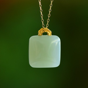 Fubei Diamond Jewelry [18K Gold Inlaid Hetian Jade Qinghai Sugar Cube Pendant] Loose Stone Size Is about 15*15mm
