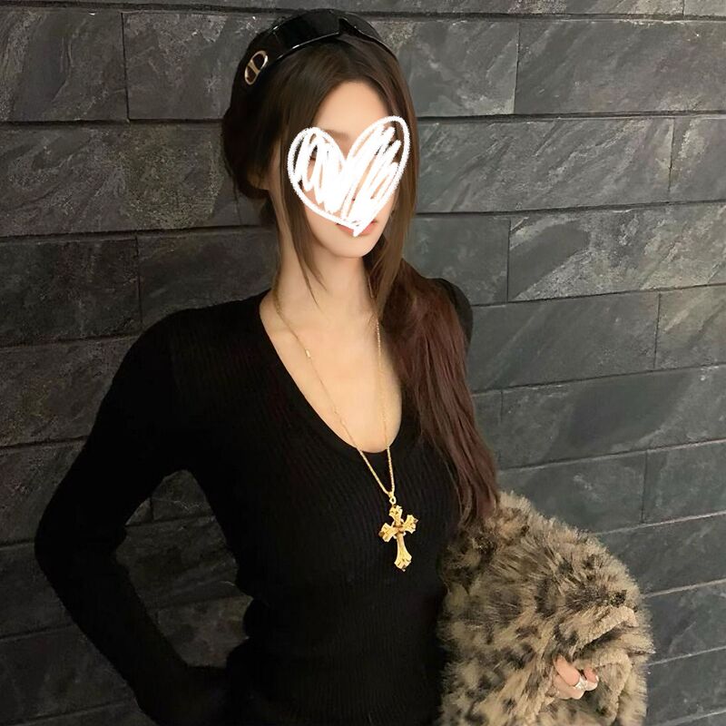 Y2K Punk Style Gold Rhinestone Cross Long Necklace Vintage Subculture Double-Layer Clavicle Chain for Photoshoots Y2K Punk Style Gold Rhinestone Cross Long Necklace Vintage Subculture Double-Layer Clavicle Chain for Photoshoots