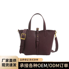 �羳��Ƥ�߼���֦�y�˻@�Ӱ�ˮͰ��2025�¿�����ͨ�چμ�б���Ů