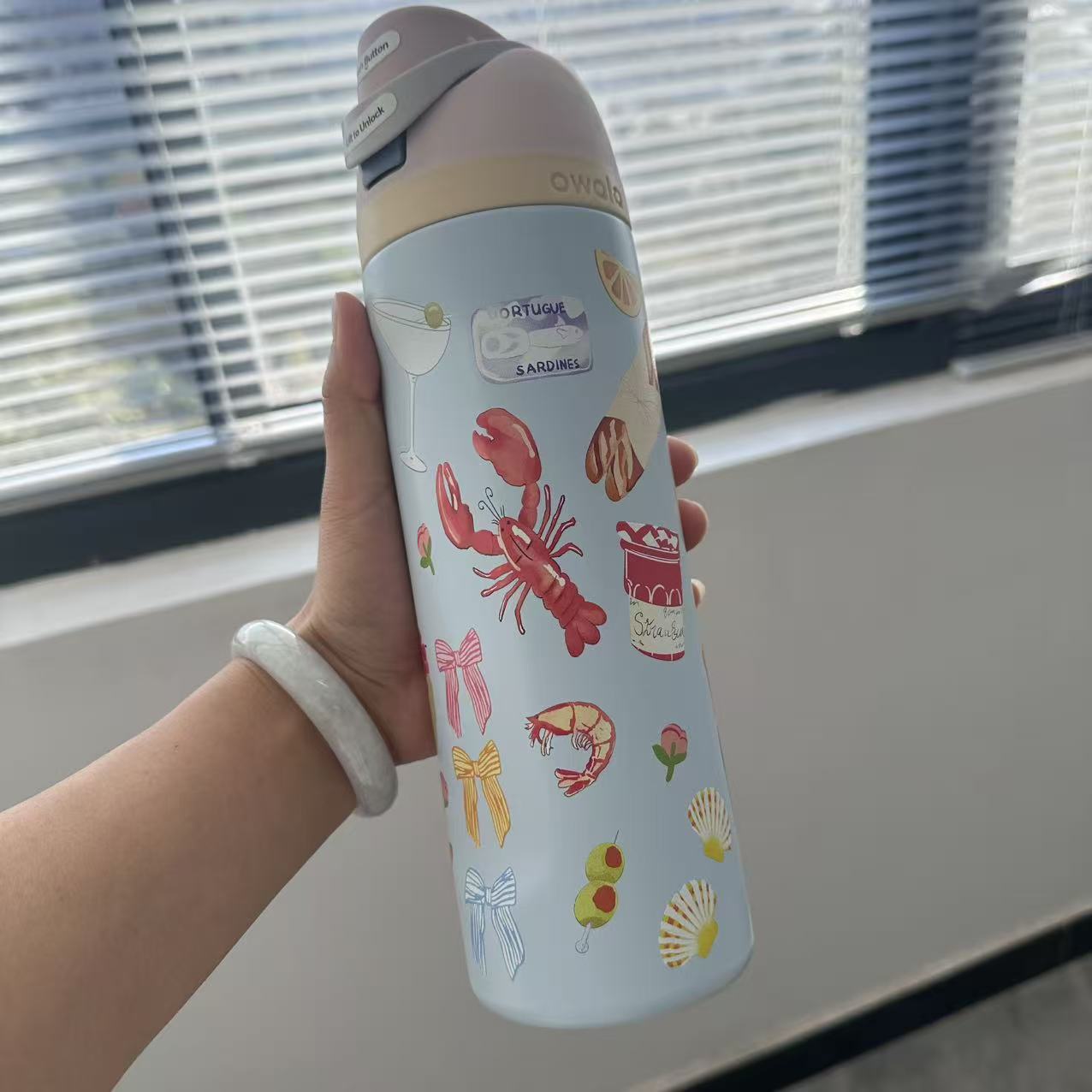 Owala en stock de gran capacidad portátil hervidor de agua al aire libre para hombres tazas de agua caliente de moda para mujeres tazas de fruta deportivas al por mayor