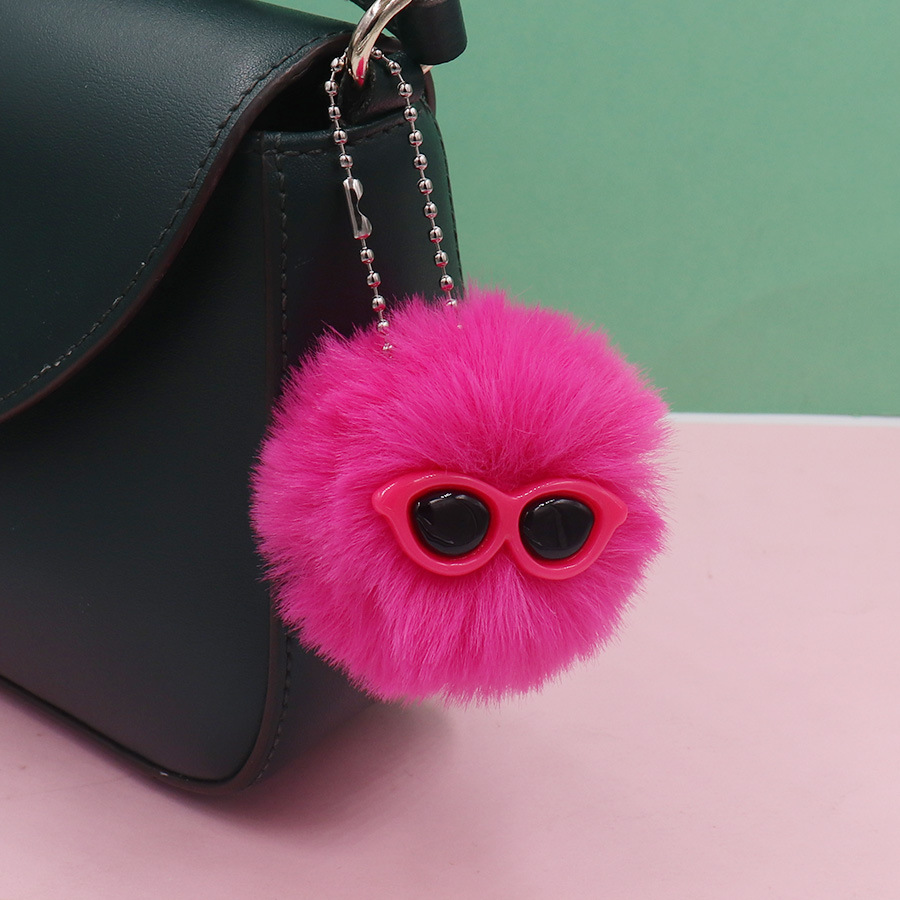 Internet celebridad pequeño llavero de cerdas lindo dibujos animados felpa muñeca bolsa colgante piel bola muñeca llavero anillo Accesorios