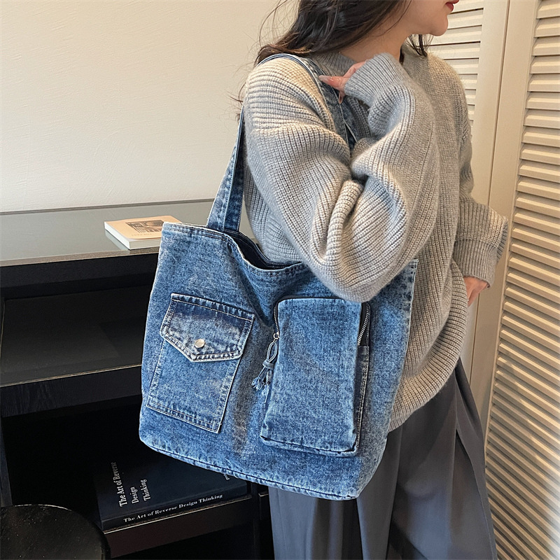 大容量通勤百搭学生牛仔布包韩版简约高级感时尚托特包单肩包