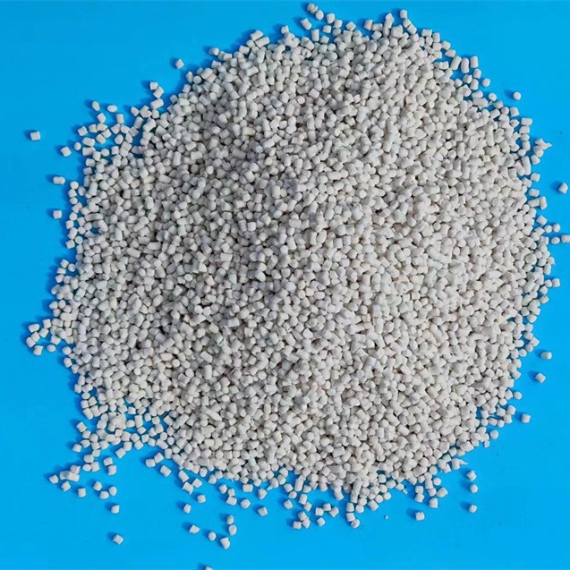 原料厂家直供透明及各色PVC软质硬质颗粒