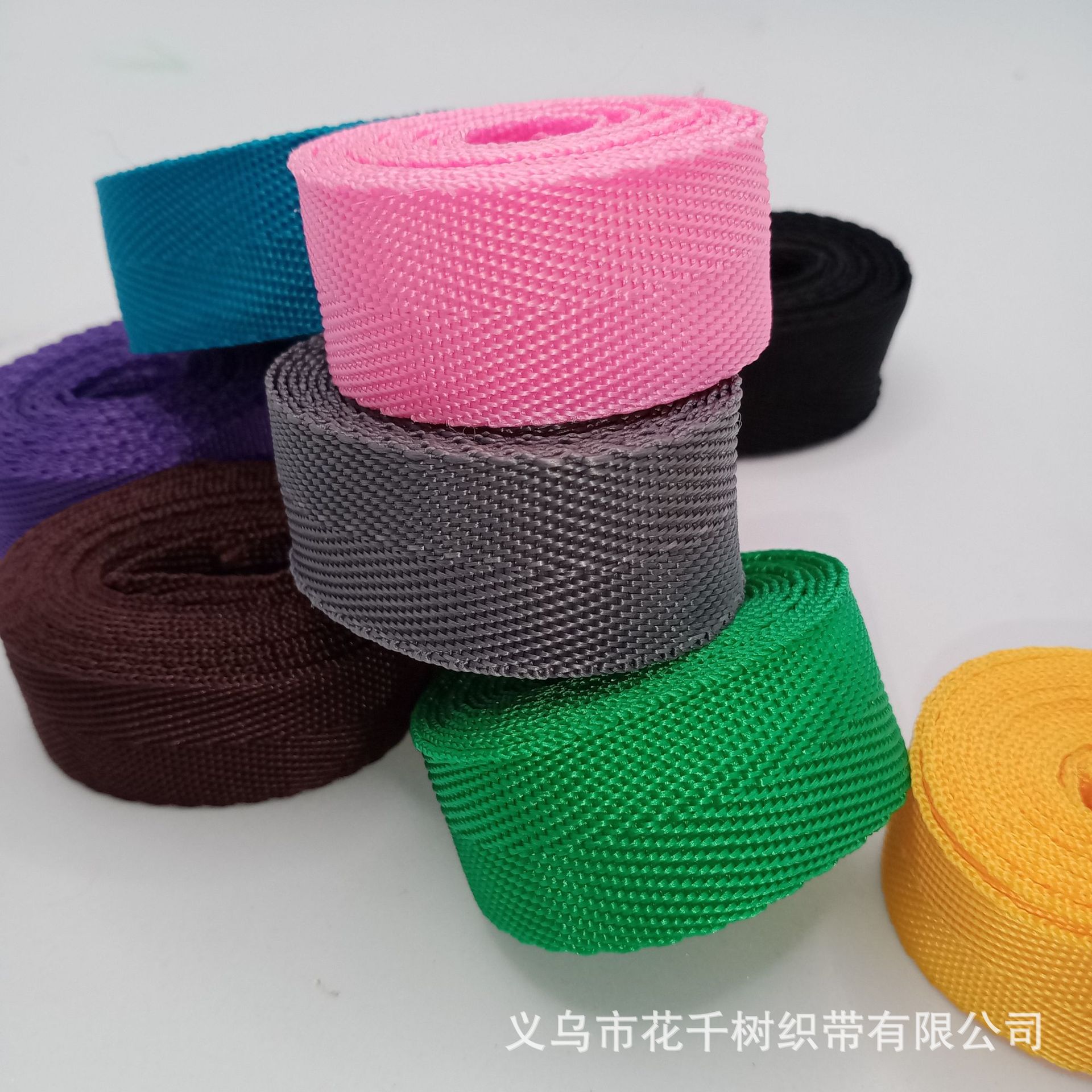 Fábrica en stock al por mayor polipropileno 600D color espiga borde Correa ropa bolso rodante cinta descuento