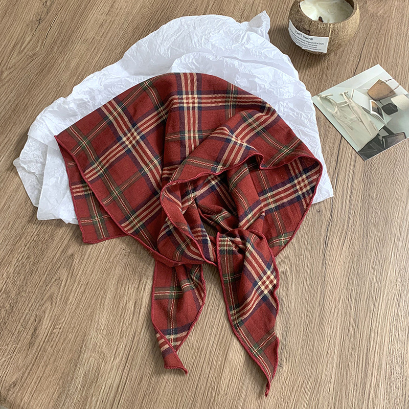 Bufanda triangular babero nuevo estilo retro azul marino pañuelo de seda a cuadros de alta calidad