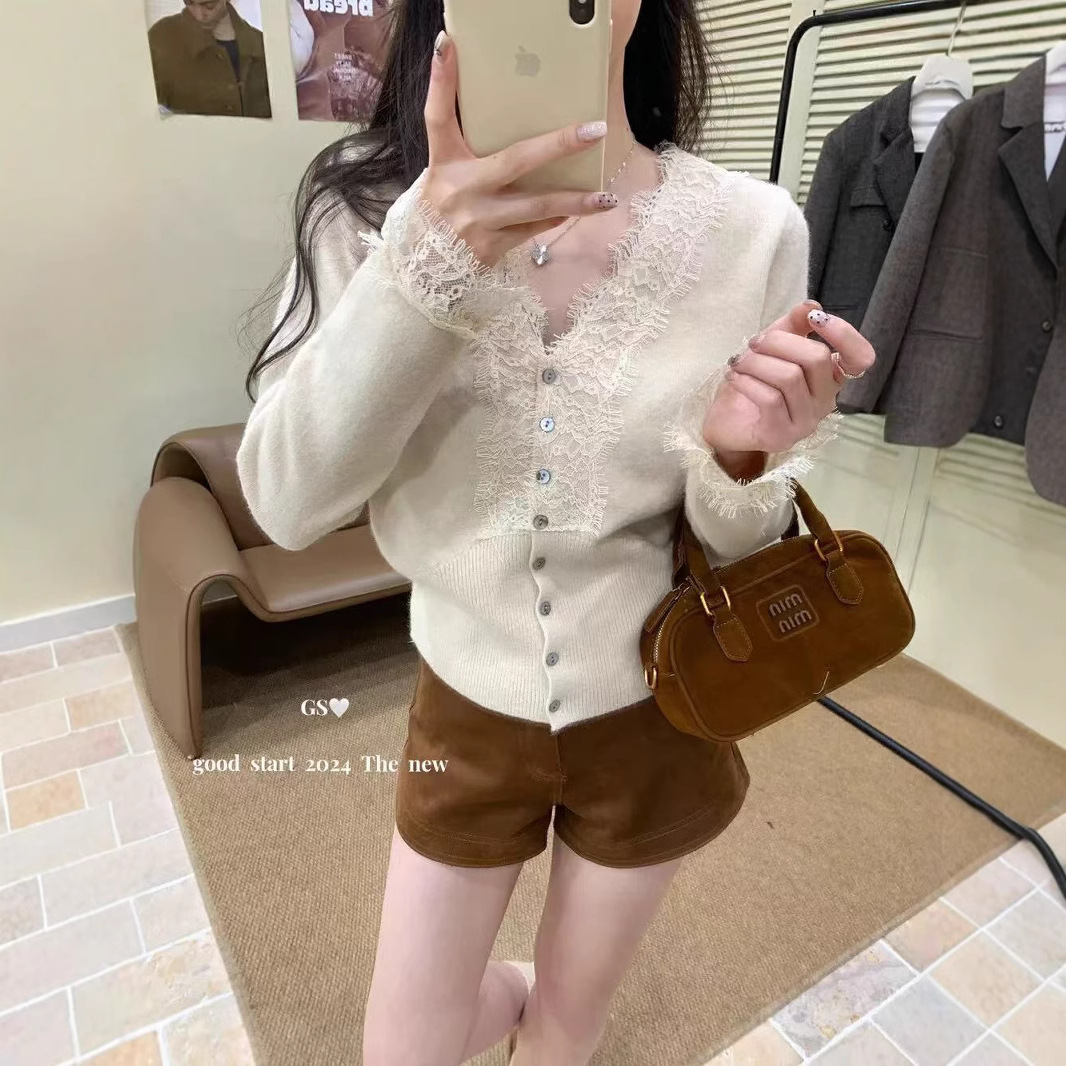 阿诗蜜羊绒设计感百搭小众蕾丝拼接打底衫叠穿V领毛衣针织开衫女