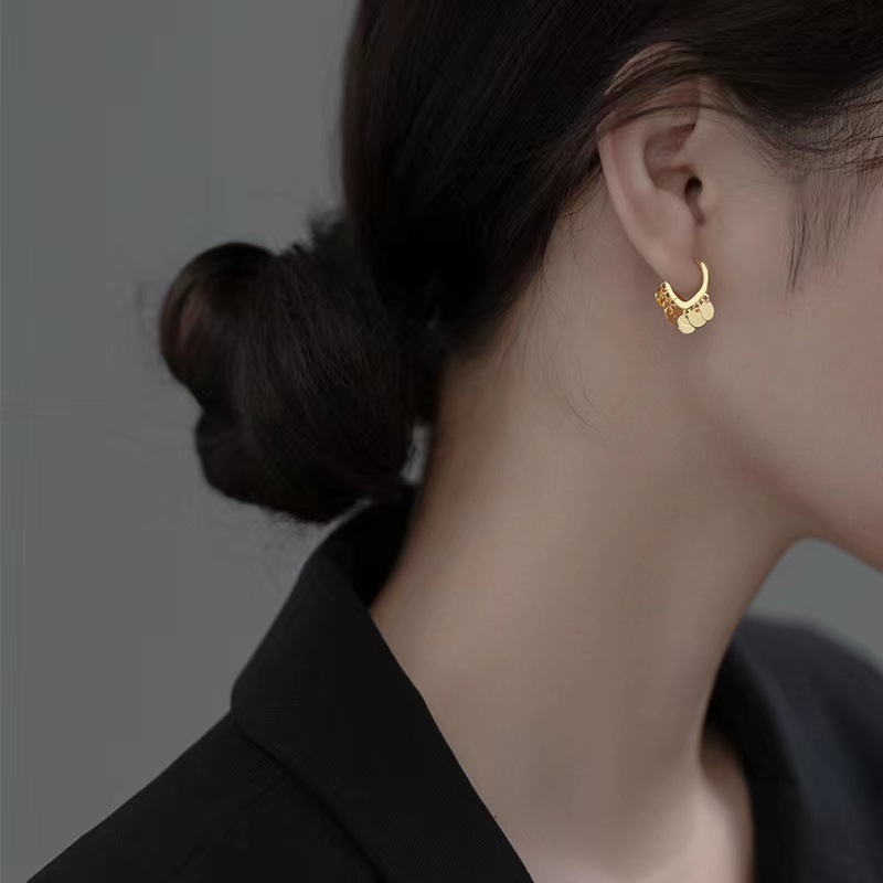 Brillante disco bordilla perilla femenina simple estilo modesto nuevo estilo personalidad versátil orejas de viaje diario