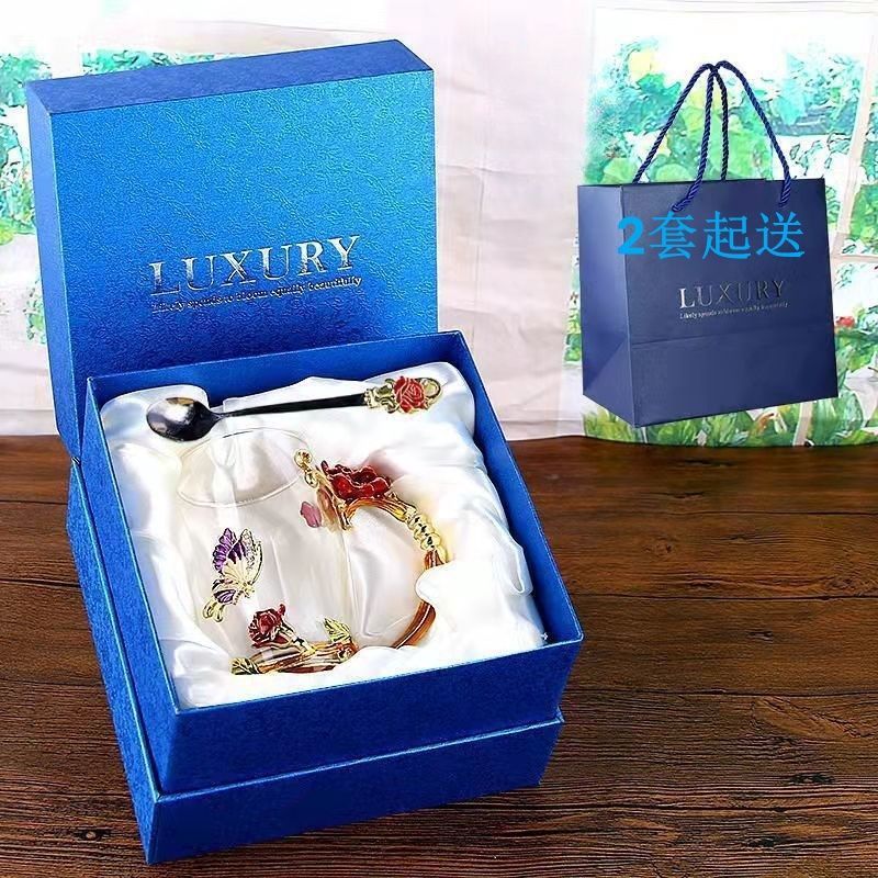 Vaso de vidrio tallado de mujer de estilo europeo, regalo creativo para el hogar, decoración del día de San Valentín, tazas de cubiertos, tazas de agua