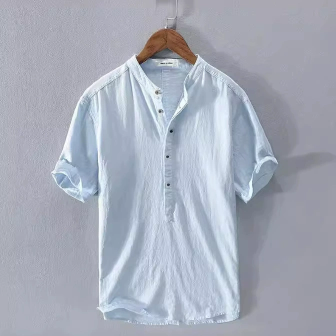 Летняя белая рубашка сине-синего цвета, с коротким рукавом