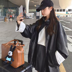 黒のレトロな立襟の中の長い革の服のコートの女性2025春秋の新型の高級感のカジュアルなゆったりしているPUの風の服