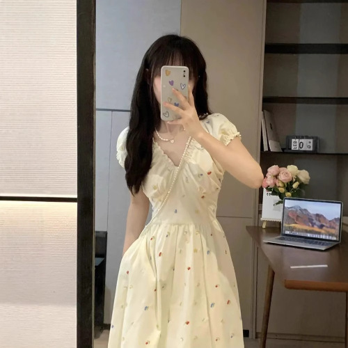 French-style design, sweet floral print, slimming summer milk white cute temperament waist-cinching ballet dress