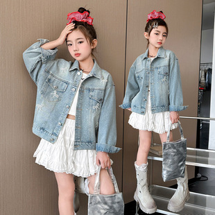 Versatile Heavy-Duty New Spring Denim Jacket for Girls and Women 2025 Retro Short European Style Autumn Fashion