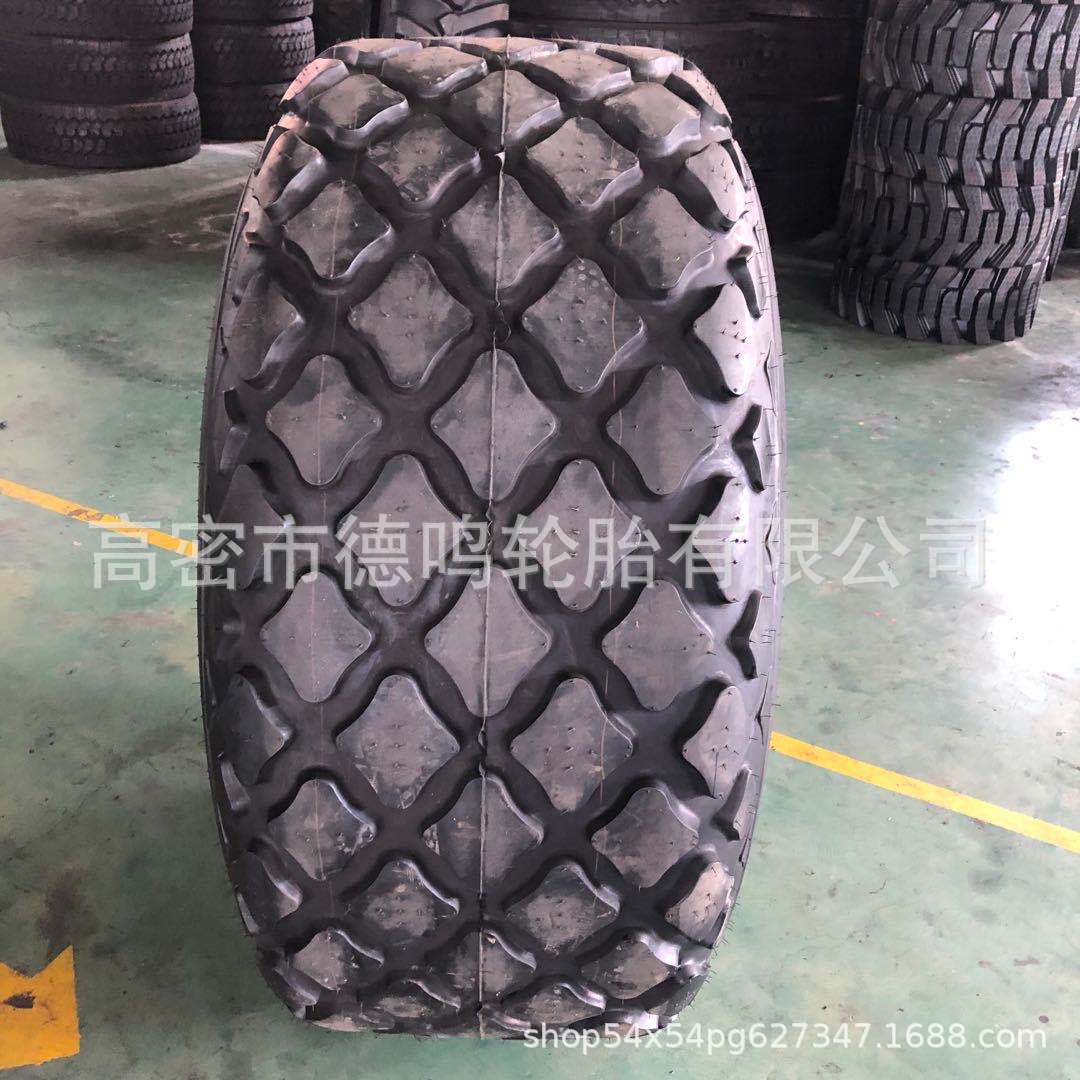 Rodillo de carretera ingeniería vehículo neumático mina 23.1-26 20.5-25 1800-24 neumático de rodillo de carretera lisa