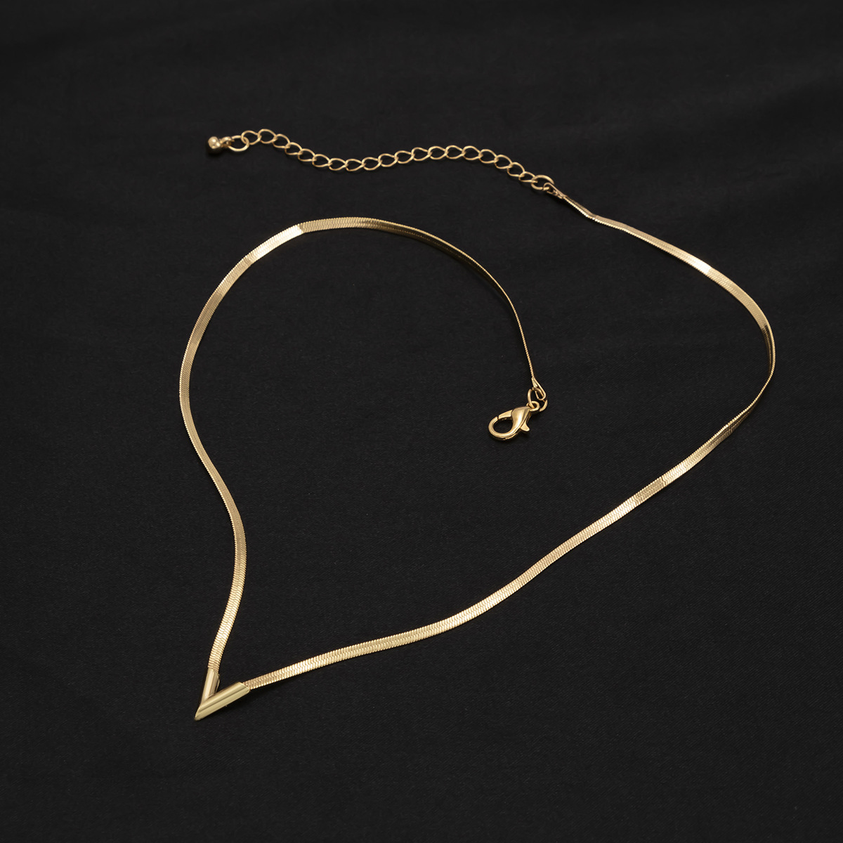 Collana unisex con personalità semplice, a forma di V, a forma di serpente, con catena a forma di osso, da uomo, di nicchia, hip hop, di fascia alta, da uomo_voghion.com
