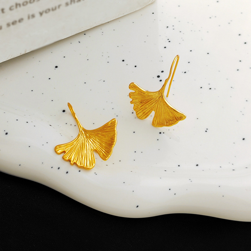 Retro Ginkgo Leaf Copper Plating Earrings 1 Pair