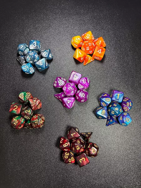Cross-Border Mixed-Color Multi-Faceted Colorful Digital Acrylic Dnd Tabletop Game Marble-Patterned Seven-Piece Dice Set with Iridescent Effect