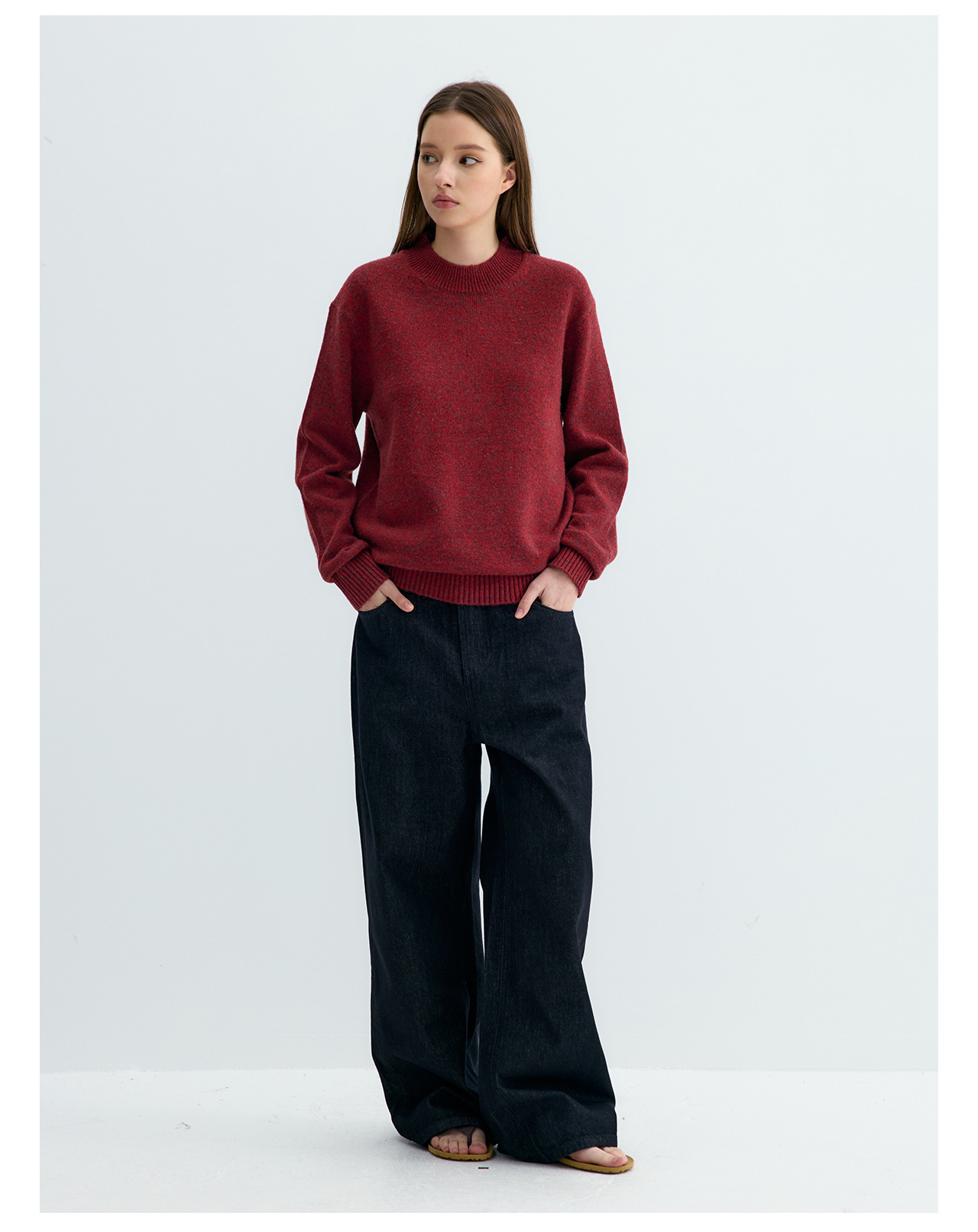 UNF 430g Snowflake Crewneck Wool Sweater