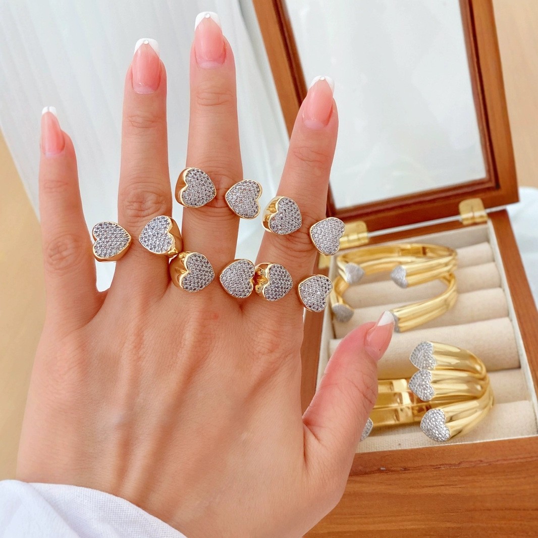 14g Weight Zircon Inlay Material Rings, Bracelets Classification Wholesale Jewelry Classic Style Heart Shape Copper Zircon Plating Rings Bracelets