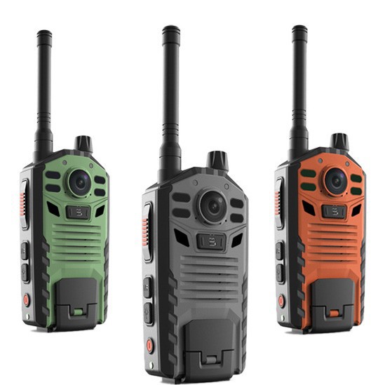 厂家直销现场4G全网通对讲一体机便携式GPS手持工作记录仪