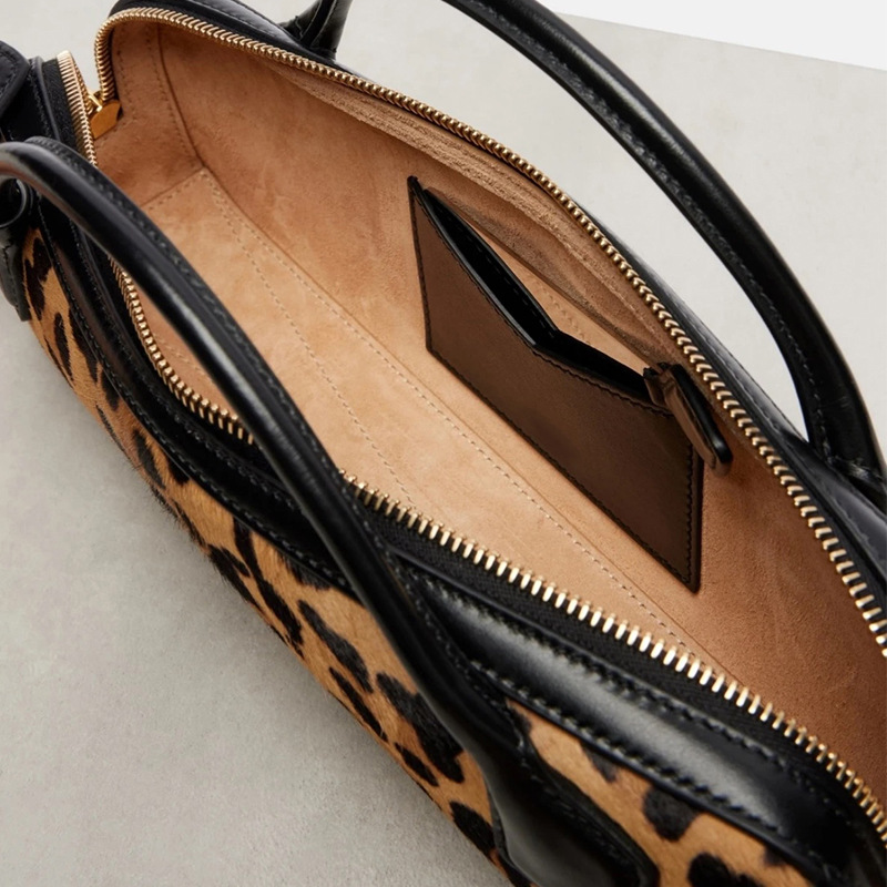 Fashionable Women's Leopard Print Baguette Bag, Niche Retro Underarm Shoulder Bag, High-End Spotted Long Bag - Thumbnail 2