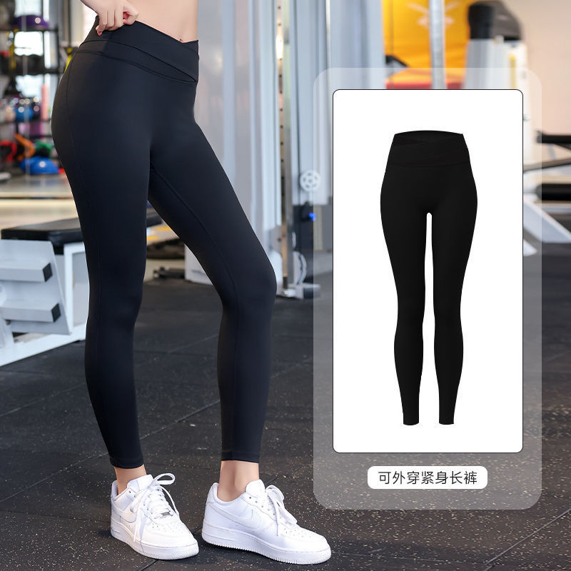 Nuevo juego de ropa de yoga de color de contraste para mujeres de verano red profesional para correr ropa de yoga de mujer rápida y seca con cojín de pecho