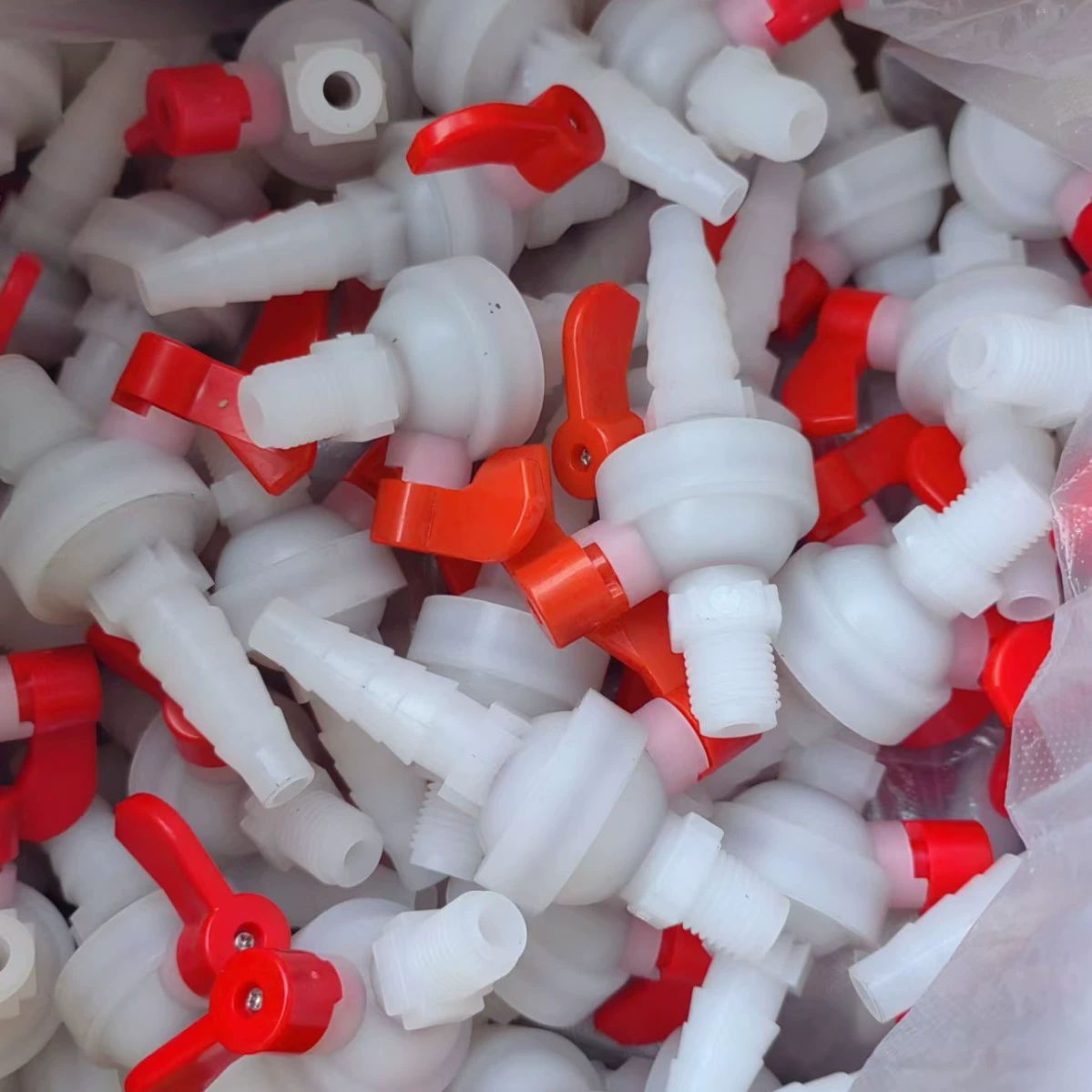 Клапан забора ПВДФ кислоты клапана и алкалиа устойчивый высокотемпературный устойчивый клапан штуцеров трубы ПВДФ