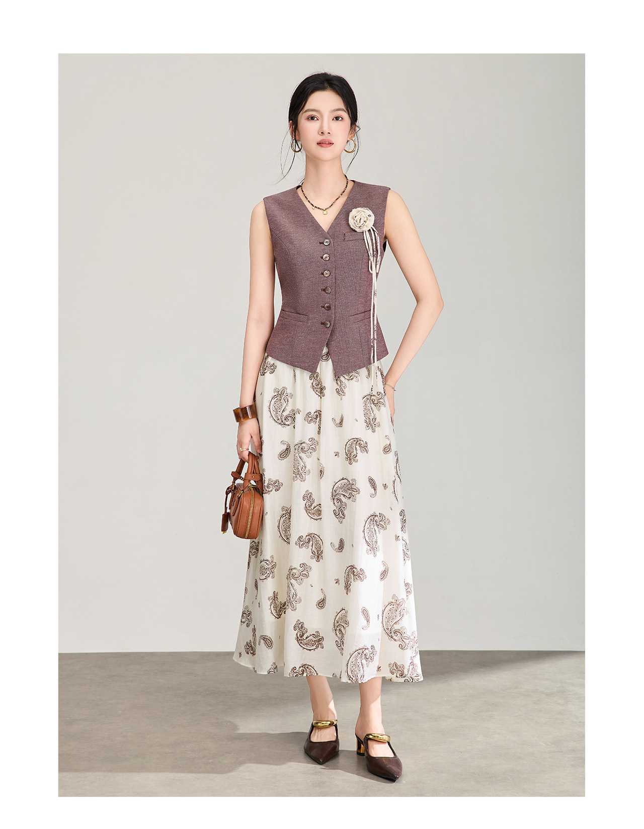 Set áo gile len phối váy maxi in hoa phong cách boho mùa hè — Màu cà phê chi tiết 13