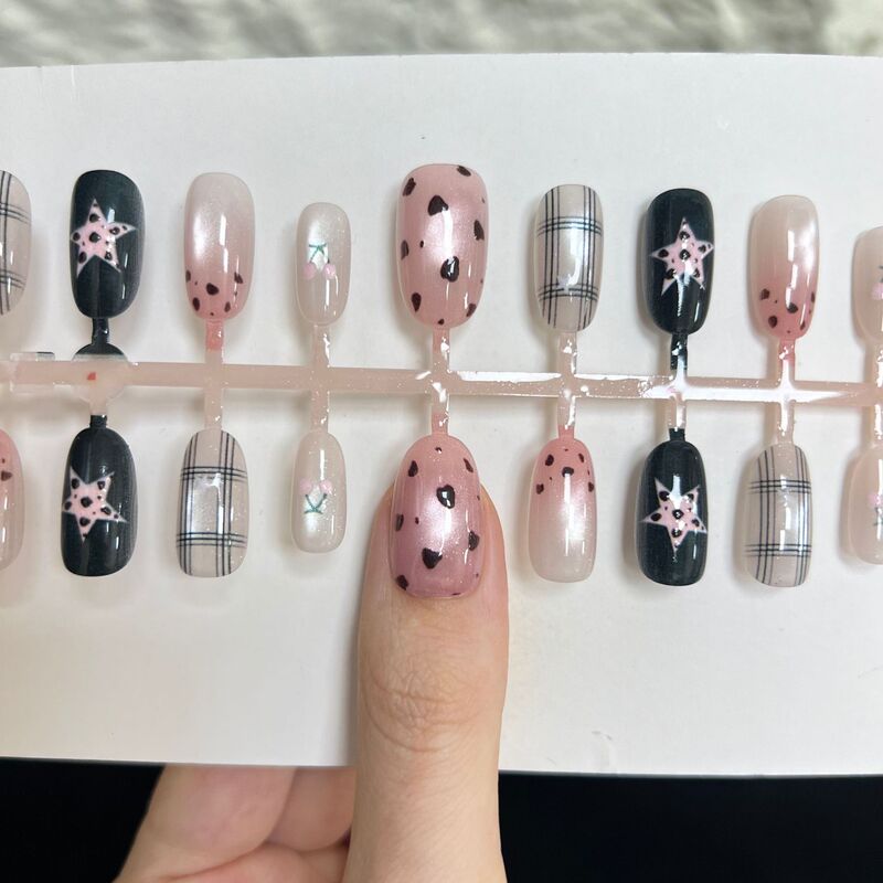Polka Dot Oreo Cat Eye Press-On Nails Pre-made Nails Gothic Dark Cartoon French Short Style False Nails Wholesale
