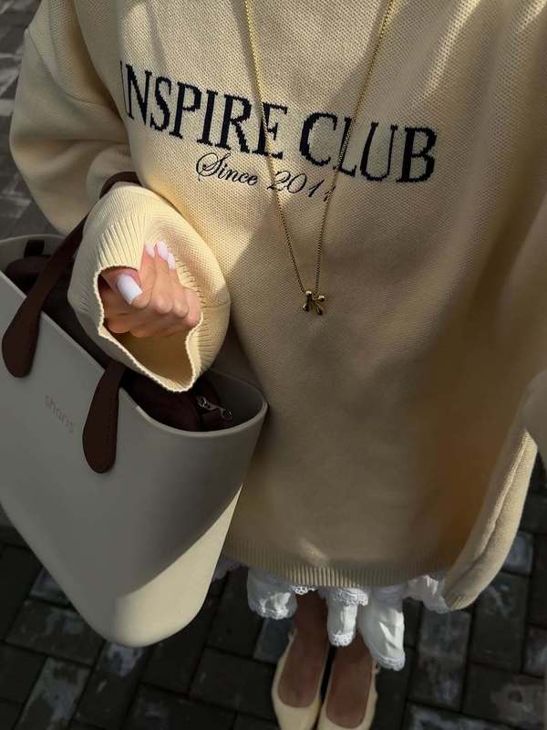 ニッチラウンドネックレタージャカードニットセーター女性のための秋ライトイエロー長袖多用途プルオーバー長袖トップ卸売|undefined