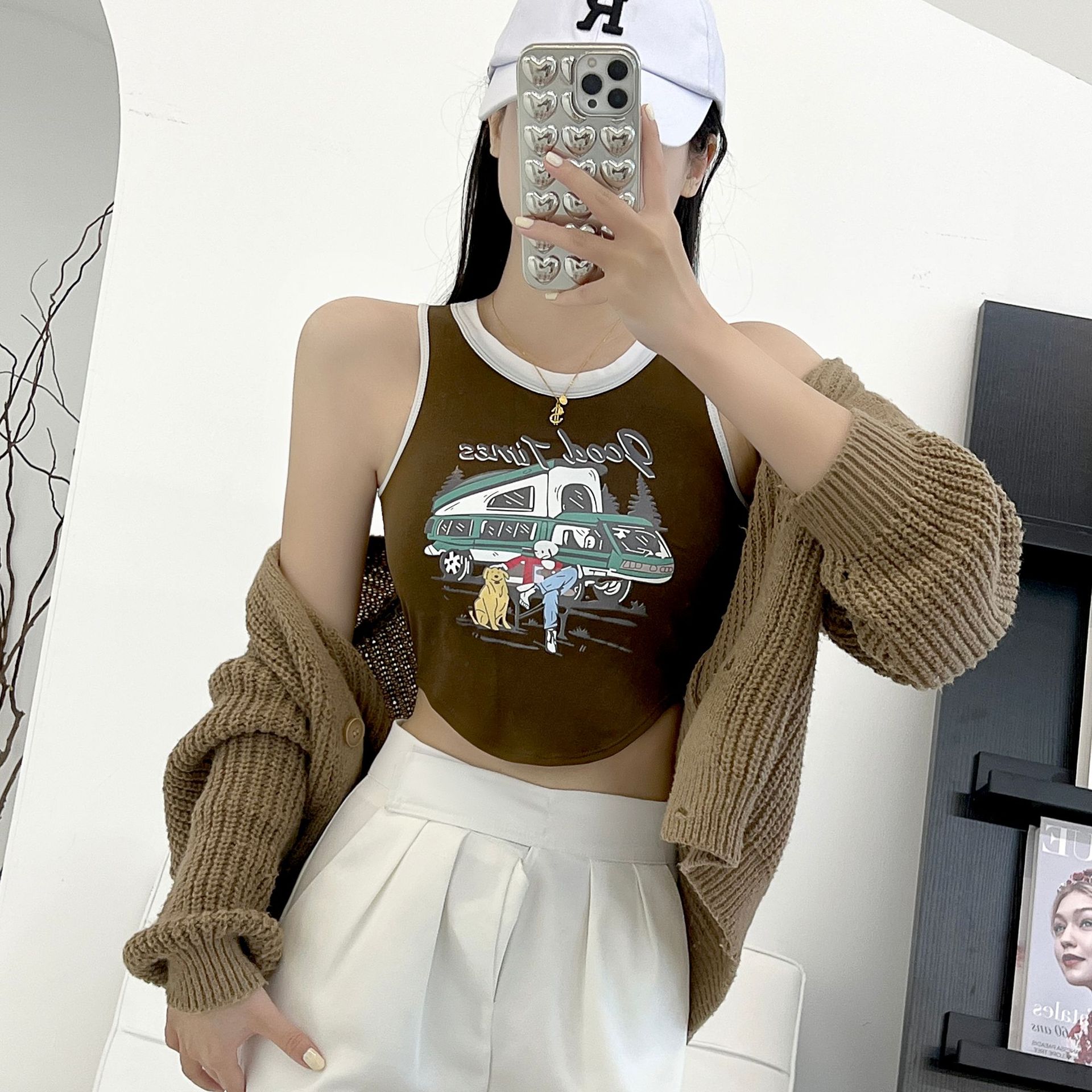 Primavera y verano carta de impresión camisola desgaste exterior de las mujeres belleza ropa interior desgaste interior sexy chica caliente recortada top