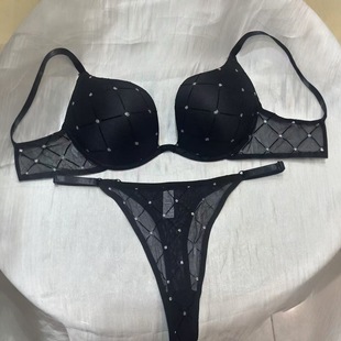 �¿�W���L��ɫâ�����۔n�������b�Ը��ٽz�{���̓���Ů�r�г���