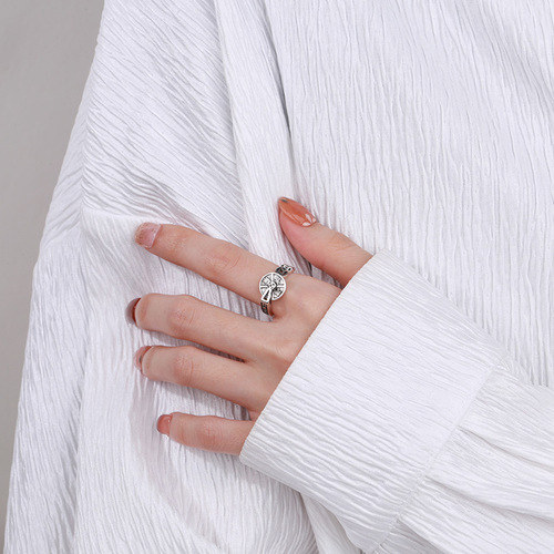 Yunchaoxuan S925 sterling silver retro distressed coin ring with lucky head turning compass open ring