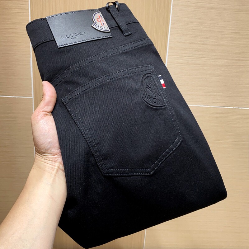 European and American Style Trendy Black Stretch Slim-Fit Jeans for Young Men, Spring and Summer Mid-Waist Washed Straight-Leg Casual Pants European and American Style Trendy Black Stretch Slim-Fit Jeans for Young Men, Spring and Summer Mid-Waist Washed Straight-Leg Casual Pants