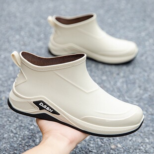 ��Ь���¿����ڷ����ˮЬ����Ͳ�r����ѥ�ӽq��ˮѥ�����zЬ���l