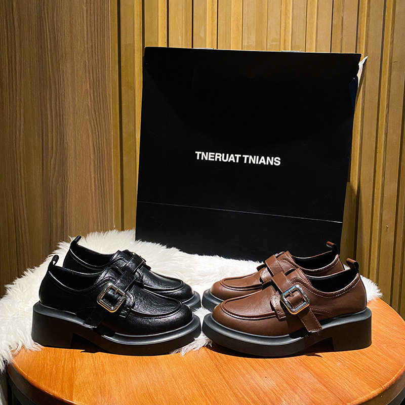 Giày lười nữ mũi tròn gót thô 3–5 cm kiểu Anh, đế cao su — Màu nâu, Màu đen