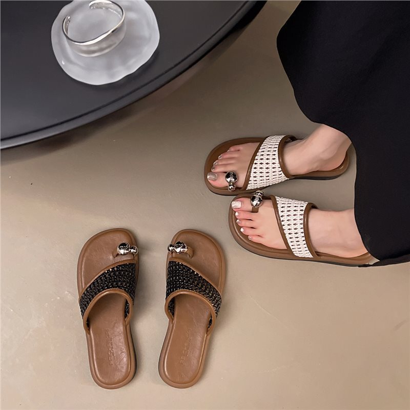 Retro Hollow Toe Roman Slippers for Women 2025 Summer Fashion Flat Sandals for Outdoor Wear Woven One-Line Women's Slippers